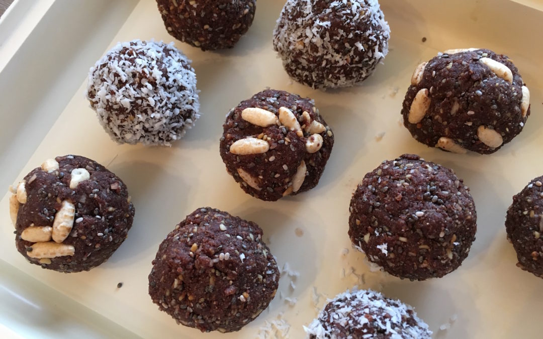 choc vanilla bliss balls in a slice tin 3