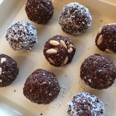 choc vanilla bliss balls in a slice tin 3