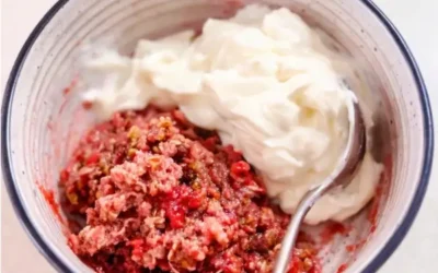 Easy Raspberry Crumble Breakfast Bowl